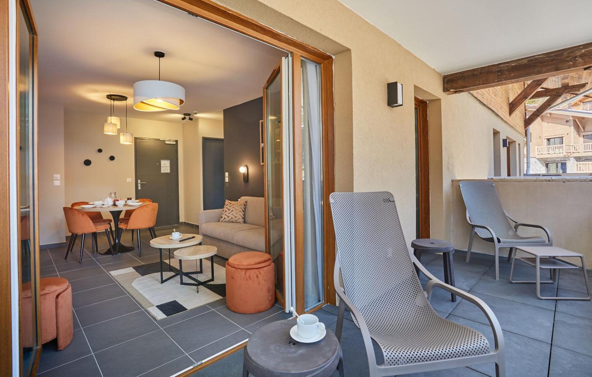 Residence Prestige Odalys Le Mont D'Auron Exteriör bild