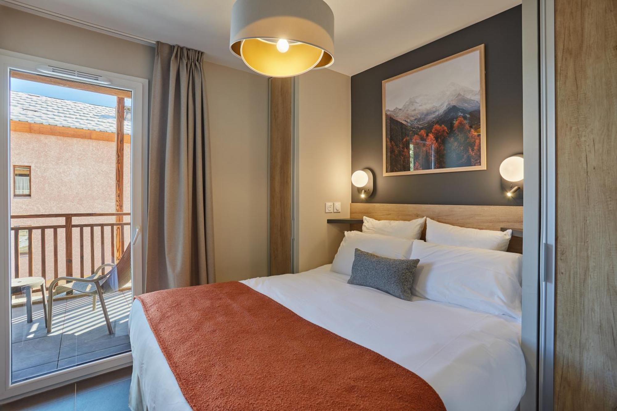 Residence Prestige Odalys Le Mont D'Auron Exteriör bild
